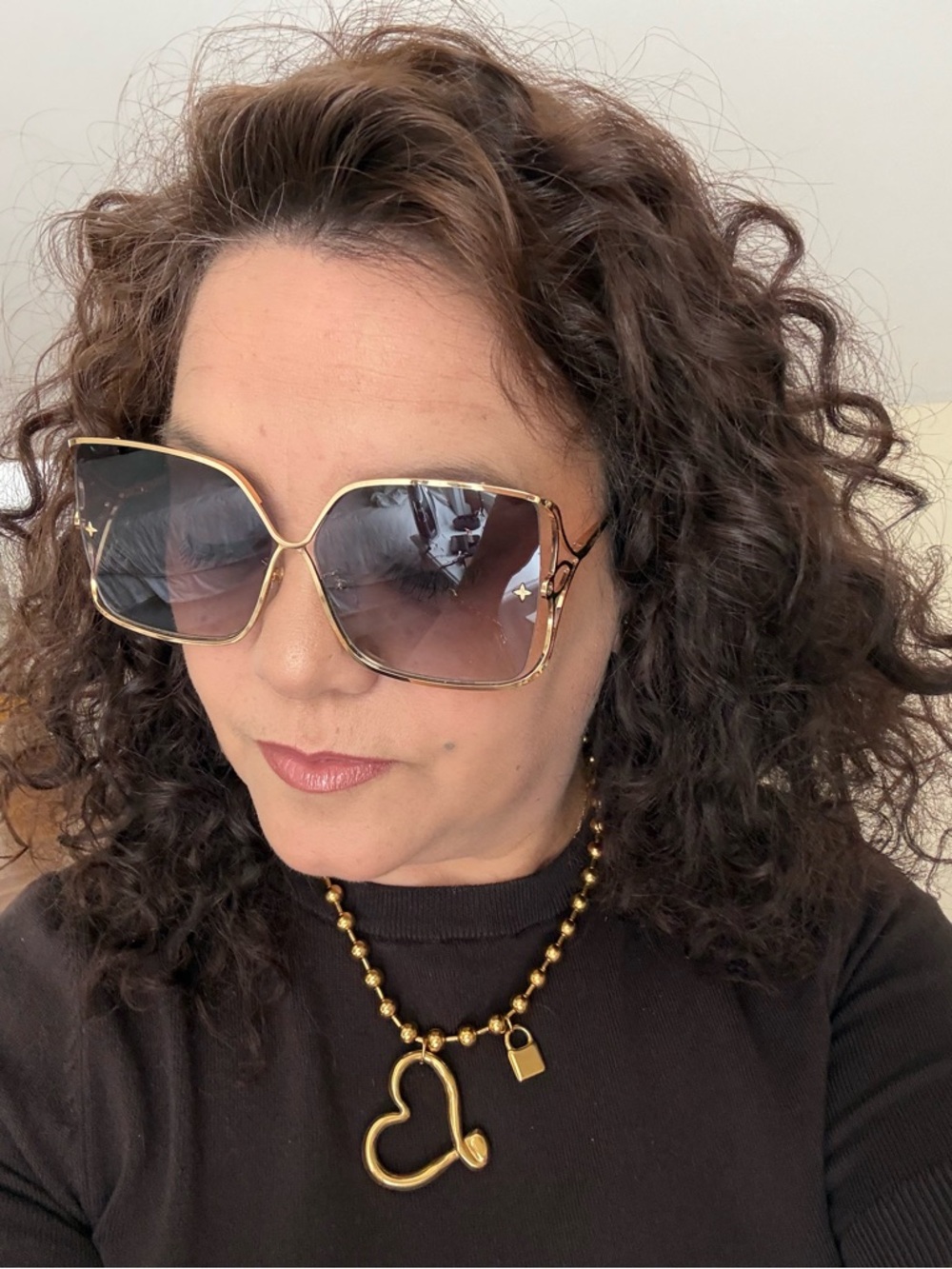 Louis Vuitton Gold Frame Oversized Square Sunglasses with Brown Gradient Lenses - Picture 4 of 7